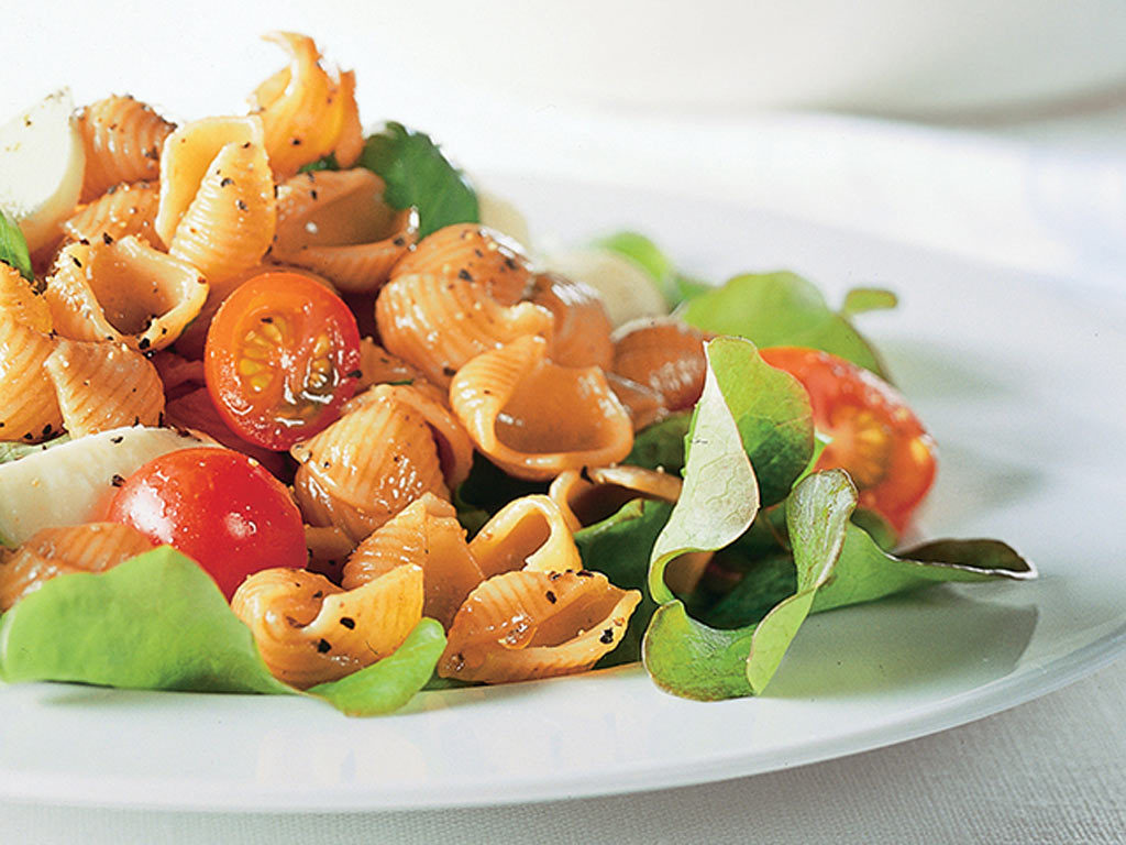 Mozzarellasalaatti