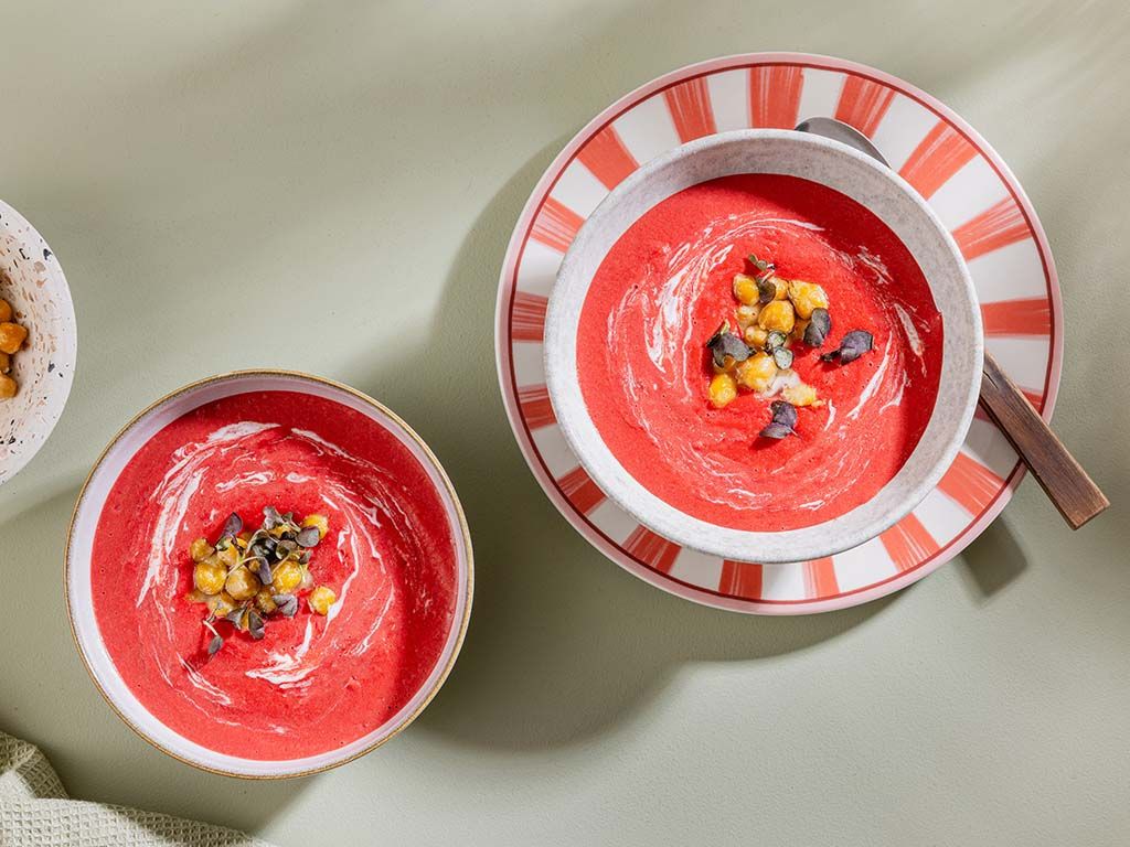 Punajuurikeitto & inkiväärivoissa paistettuja kikherneitä